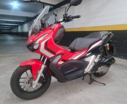 HONDA ADV 